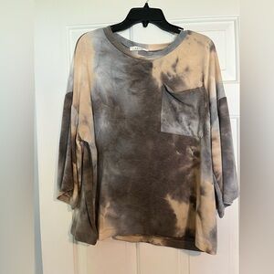 Entro Cream and Gray Tie-Dye Sweatshirt